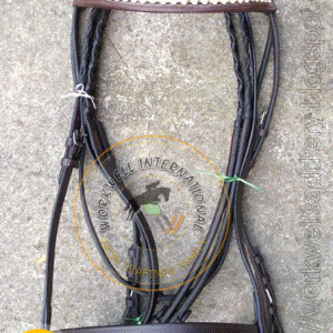 Hunter Bridle With Wide Cavesson Noseband – WWIBR16